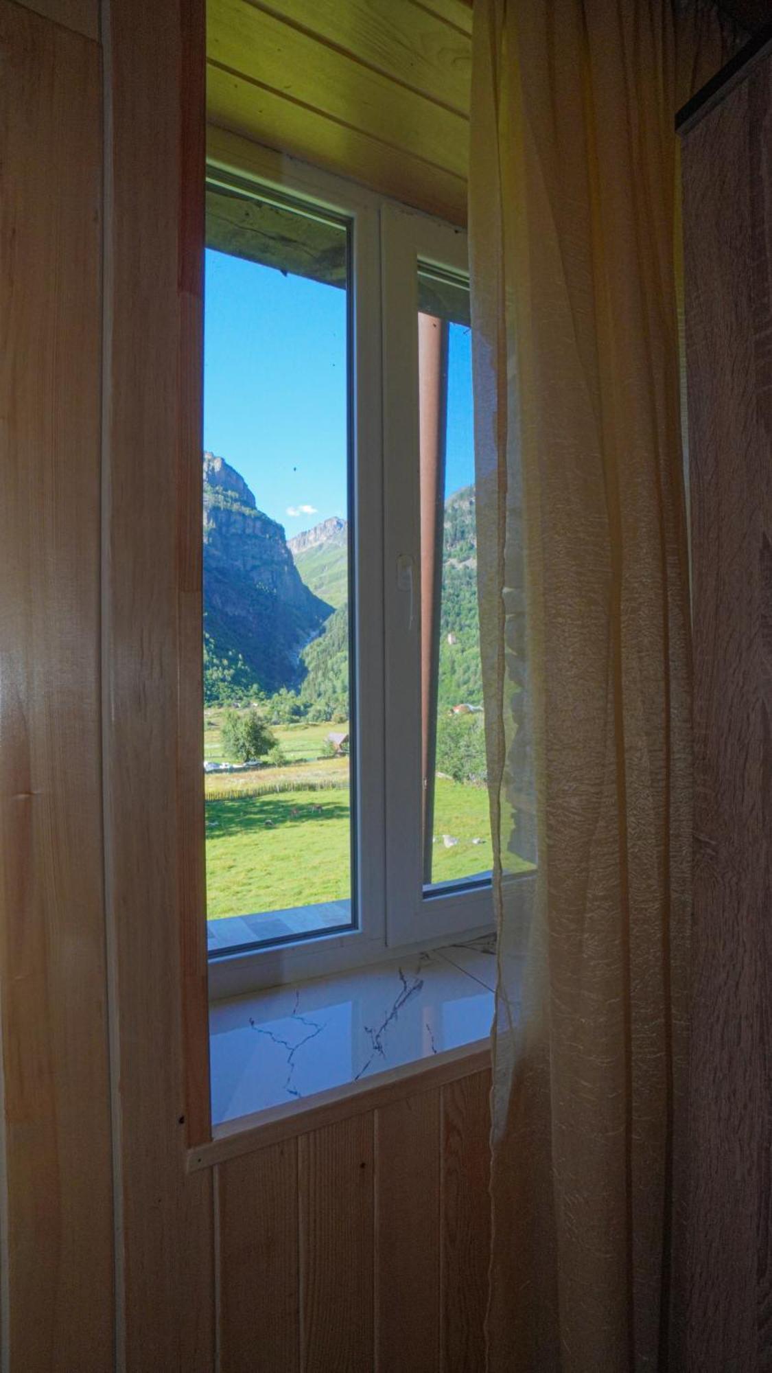 Givi Kakhiani'S Guesthouse Zhabeshi エクステリア 写真