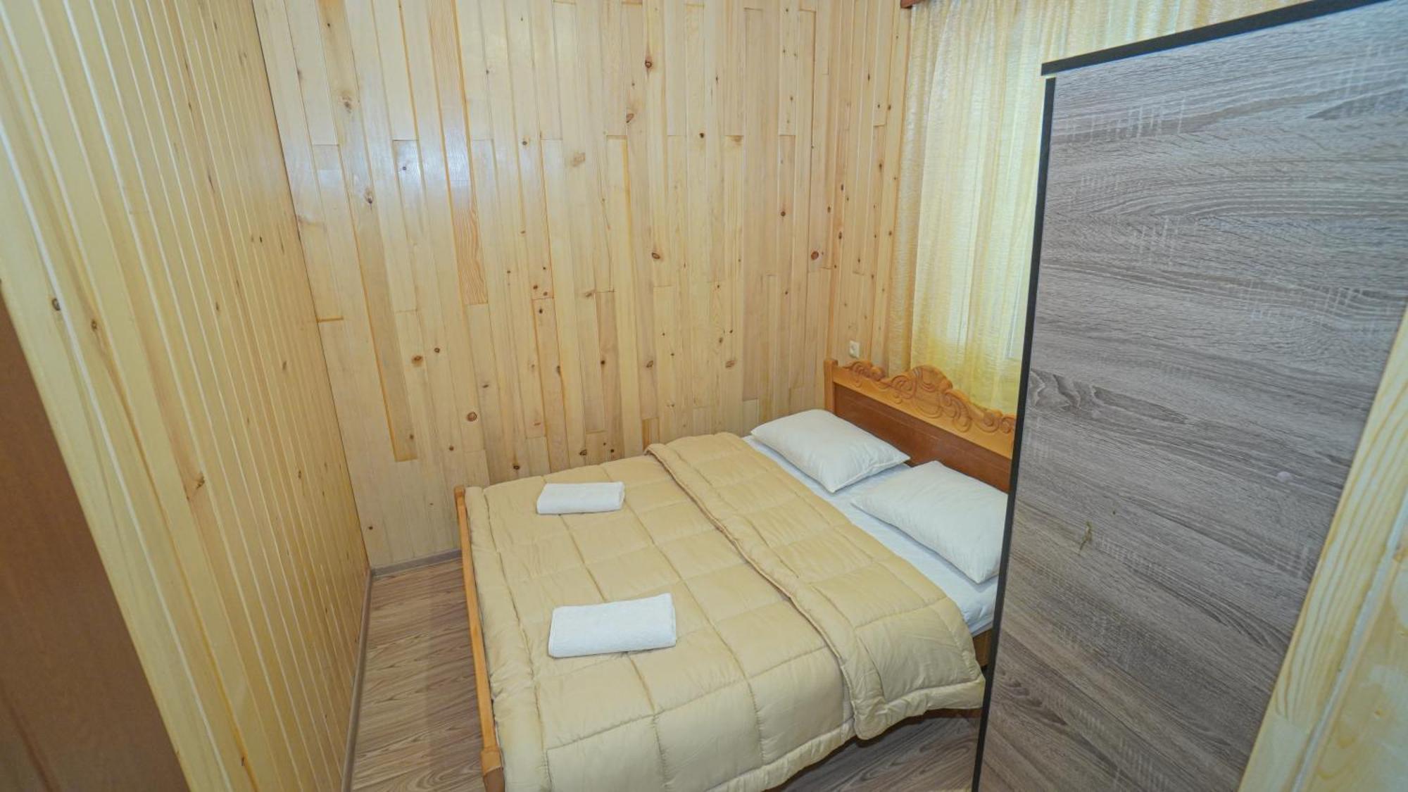 Givi Kakhiani'S Guesthouse Zhabeshi エクステリア 写真