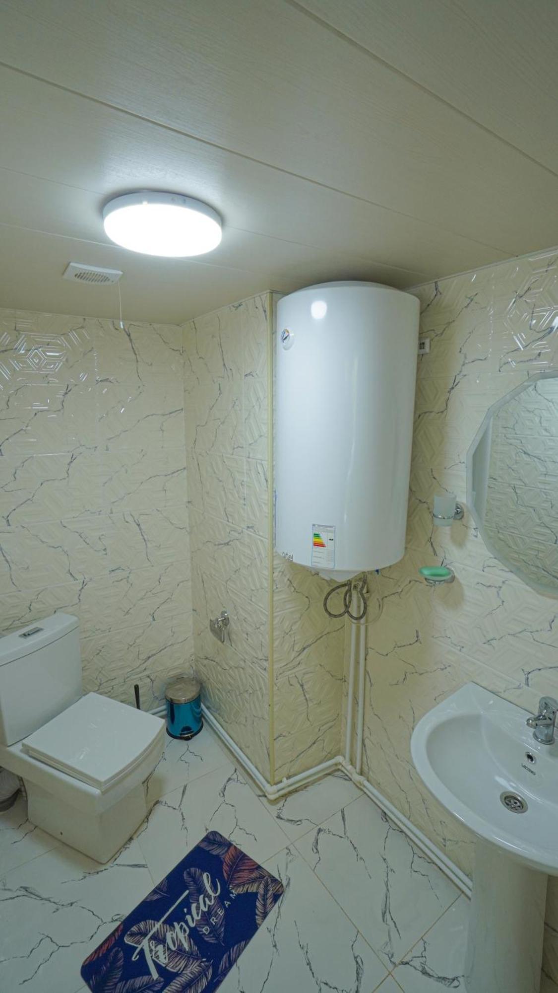 Givi Kakhiani'S Guesthouse Zhabeshi エクステリア 写真